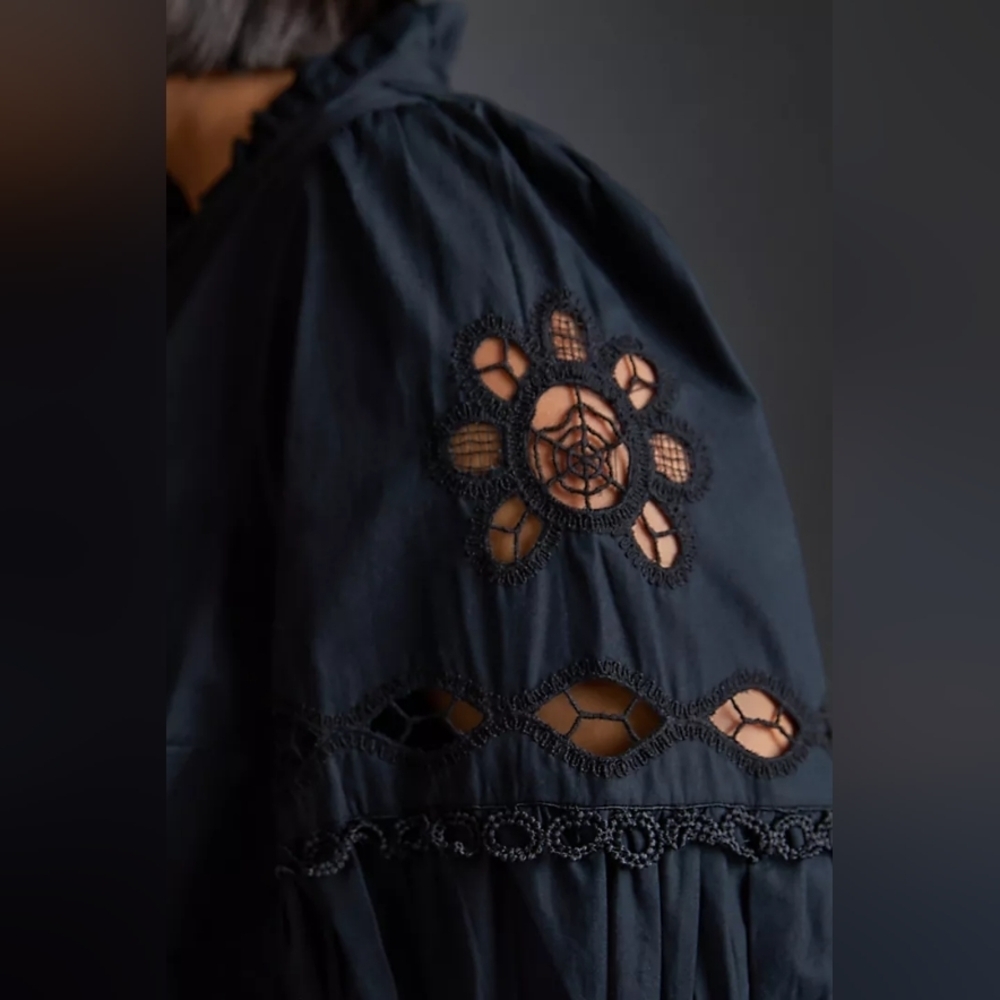 NWT By Anthropologie Cutwork Peasant Button Down Blouse SZ MEDIUM - Picture 3 of 15